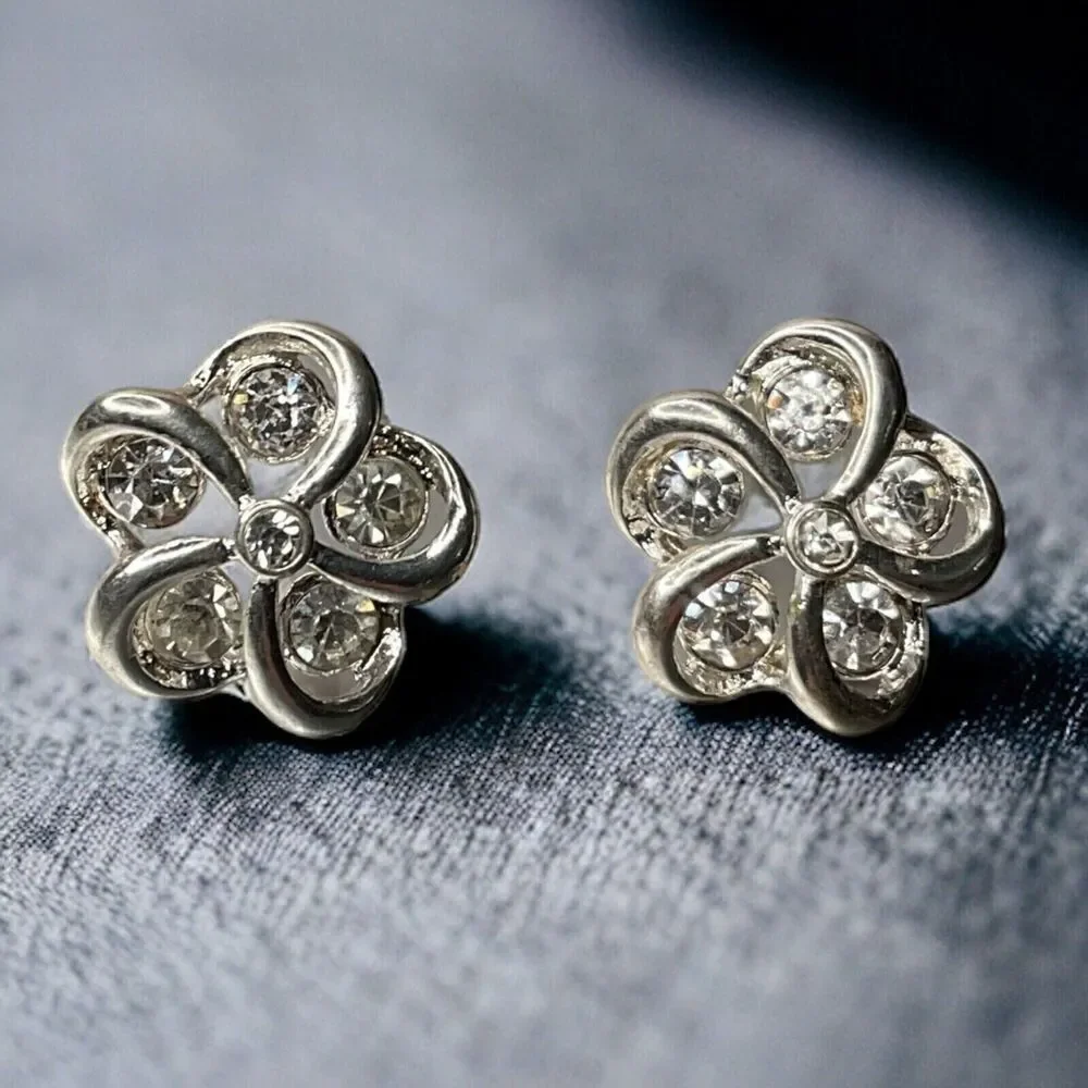 New with tags‎ Next Silver Clear Diamante Stud Flowers Earrings Women Small